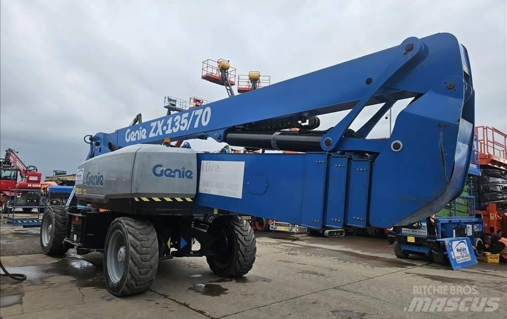 Genie ZX 135/70 Podnośniki przegubowe