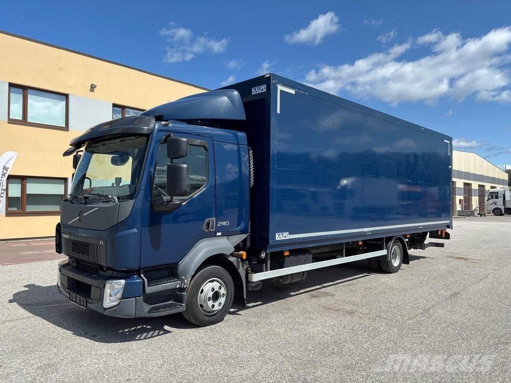 Volvo FL240 + LIFT Samochody ciężarowe ze skrzynią zamkniętą