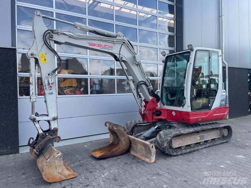 Takeuchi TB250 Minikoparki