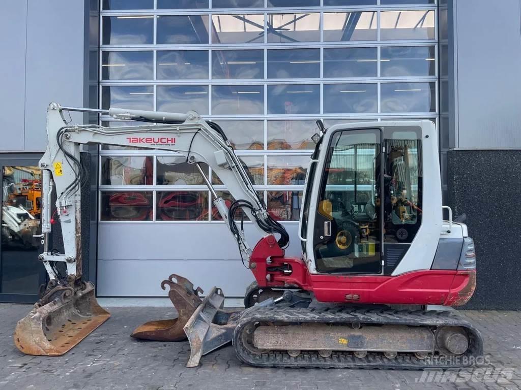 Takeuchi TB250 Minikoparki