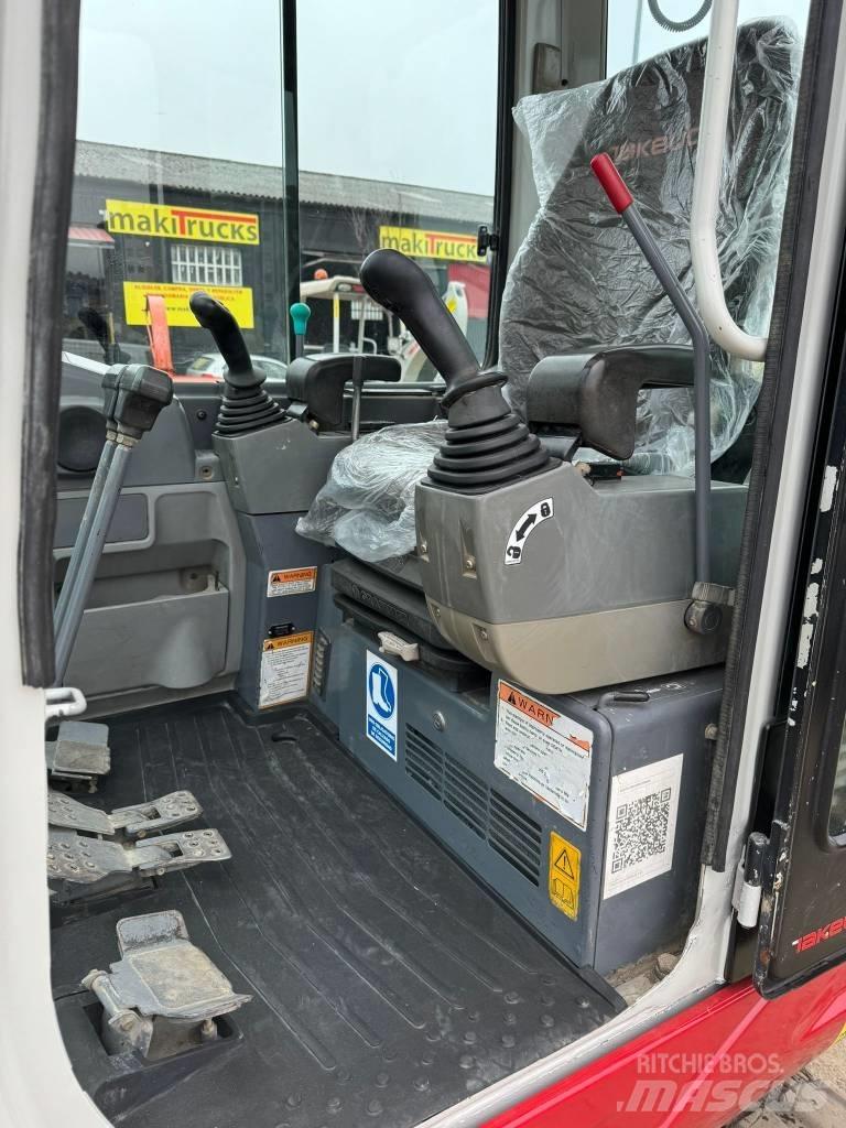 Takeuchi TB228 Minikoparki