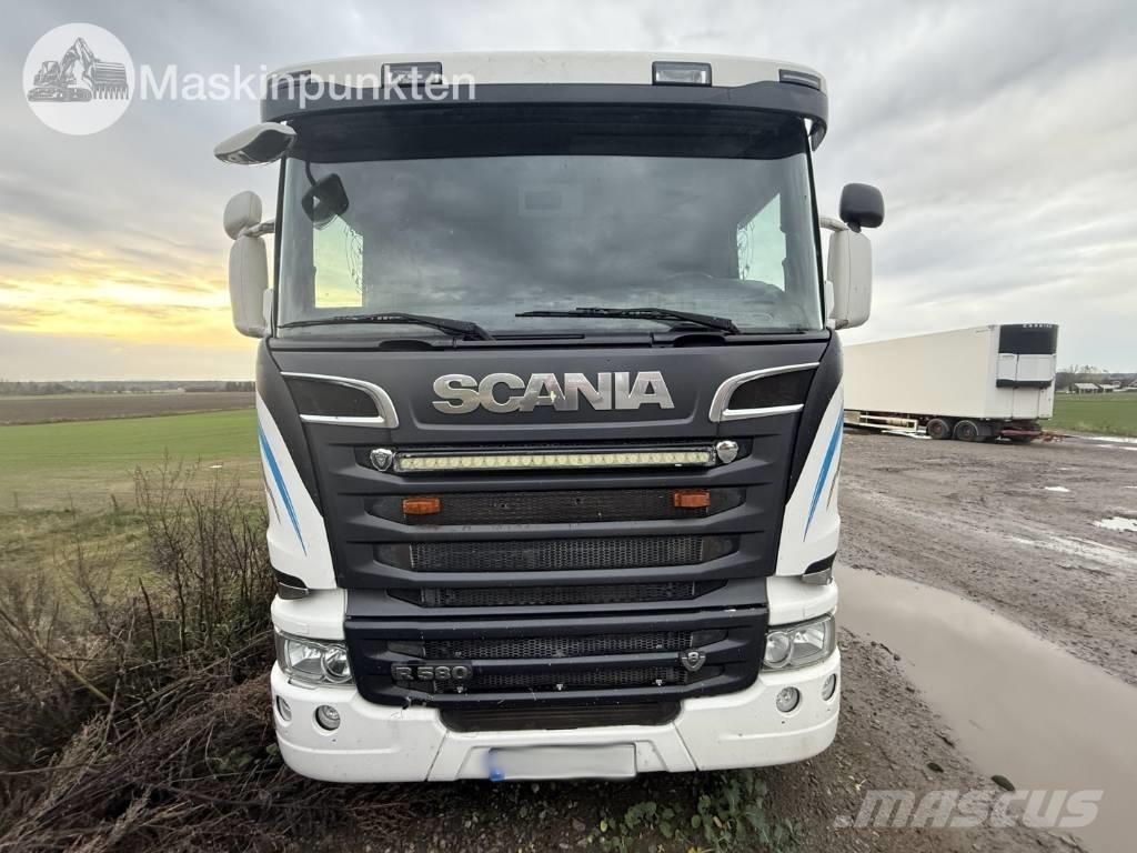 Scania R 580 Samochody ciężarowe ze skrzynią zamkniętą