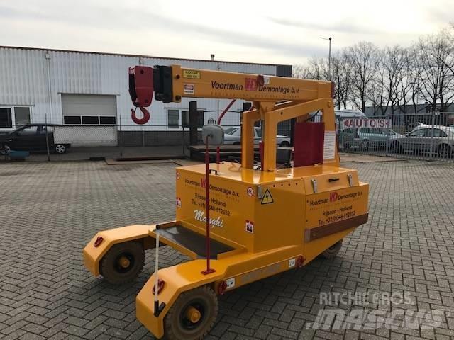 Manghi P25E Mini dźwigi