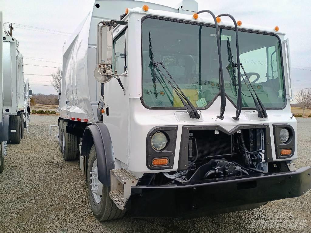 Mack MRU613 Śmieciarki
