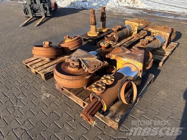 CAT D 6 R LGP III Gąsienice, łańcuchy i podwozia
