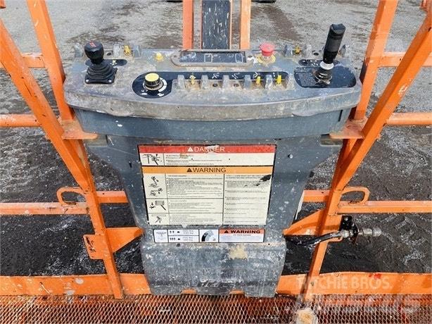 JLG 860 SJ Podnośniki teleskopowe