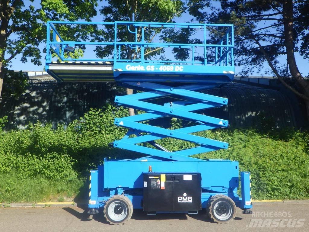 Genie GS4069DC Podnośniki nożycowe