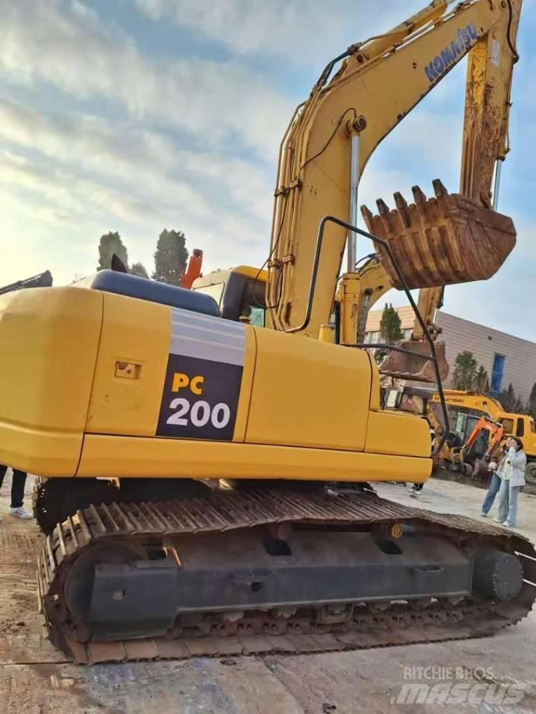 Komatsu PC 200-7 Koparki gąsienicowe