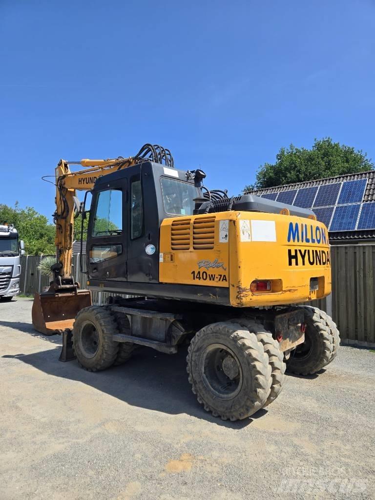 Hyundai Robex 140 W Koparki kołowe