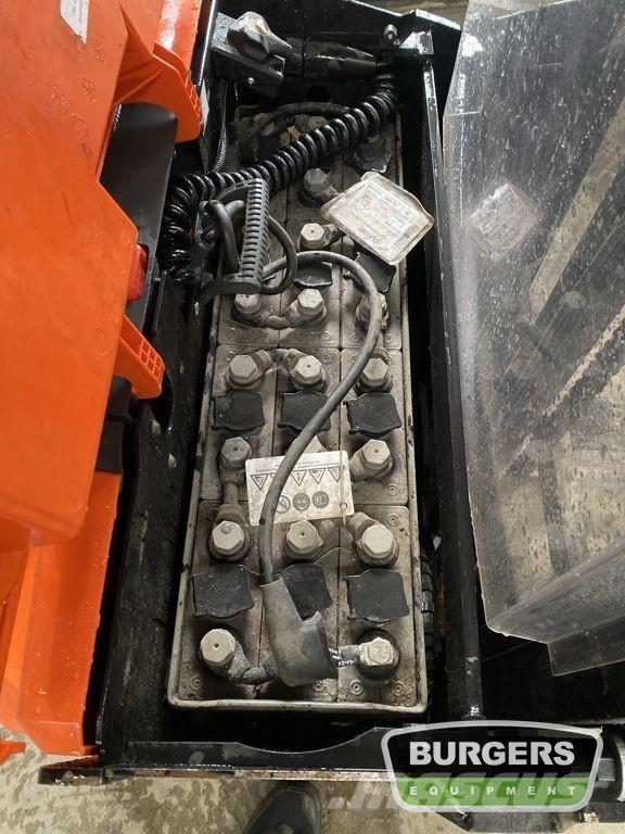 BT SWE120 Wózki widłowe unoszące z dyszlem