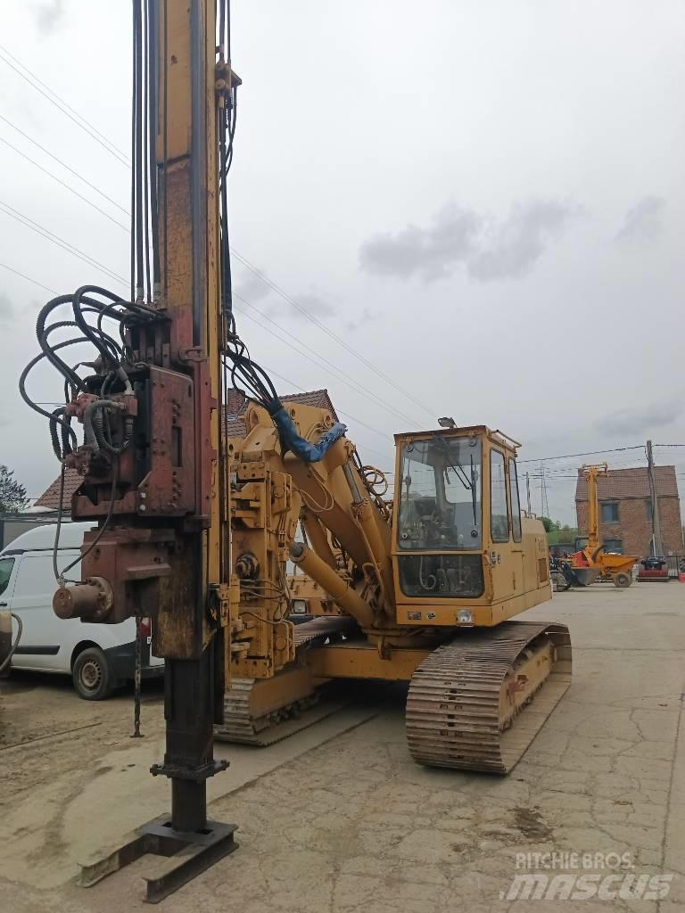 Liebherr R 922 L Koparki gąsienicowe