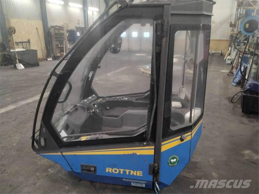 Rottne H20 Kabiny i wnętrze