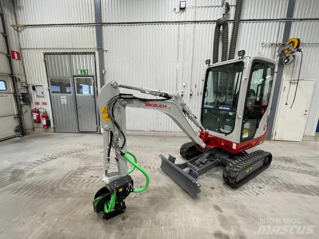 Takeuchi TB 320 Minikoparki