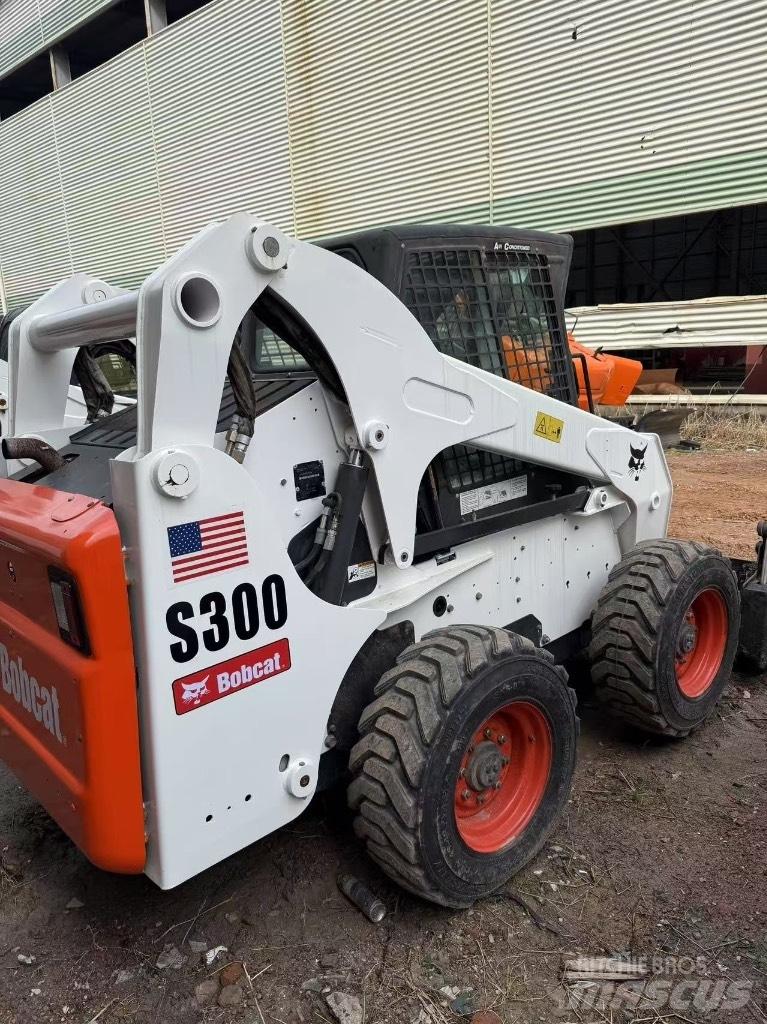 Bobcat S 300 Ładowarki burtowe