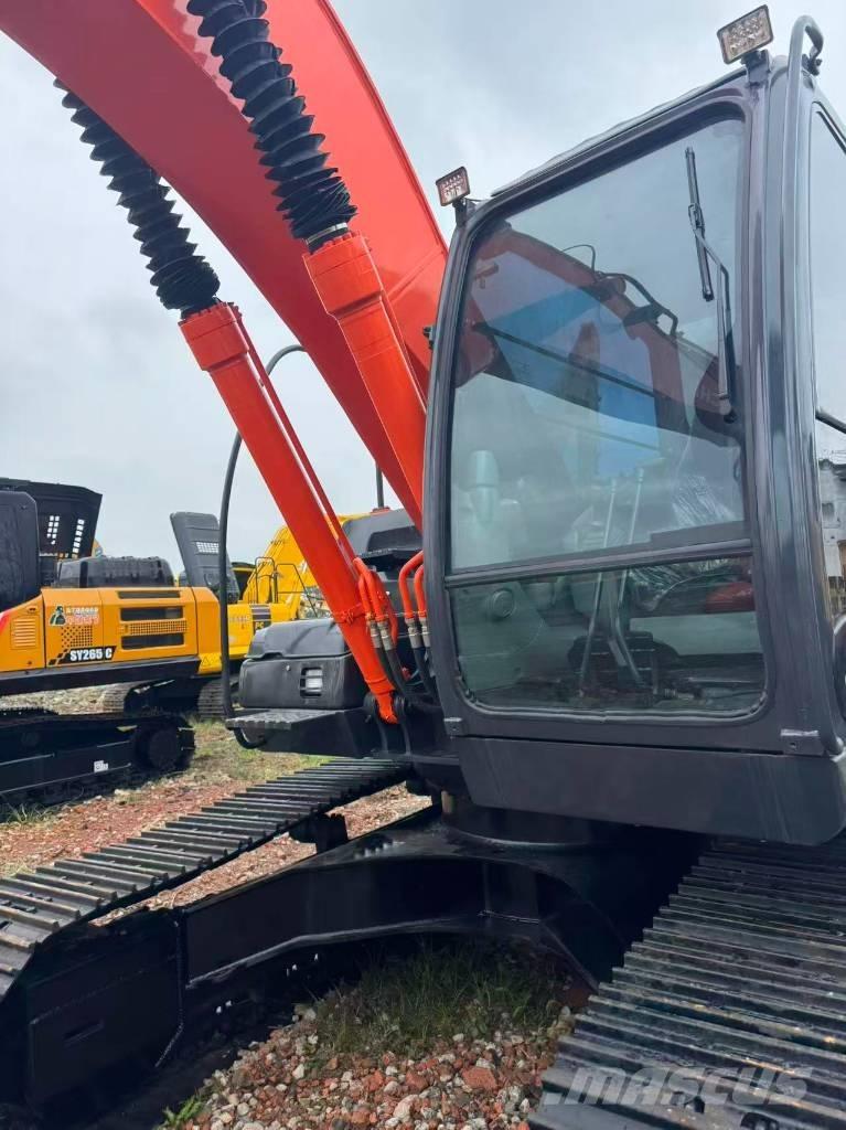 Hitachi ZX 200 Koparki gąsienicowe