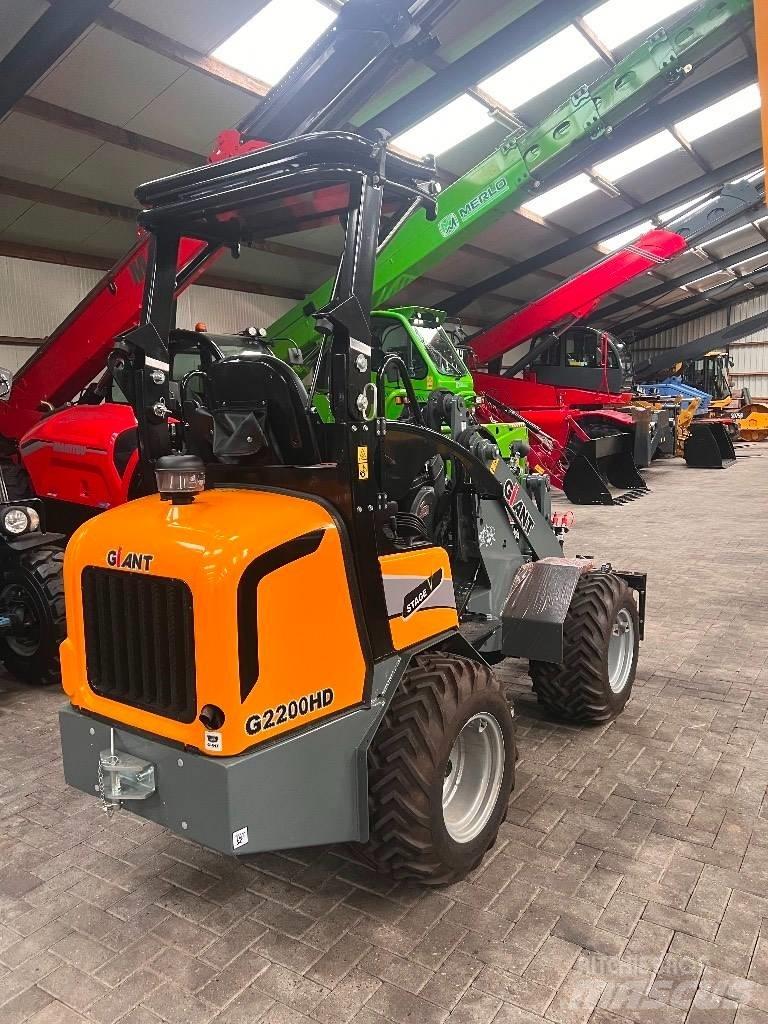 GiANT G2200 HD DEMO Ładowarki kołowe