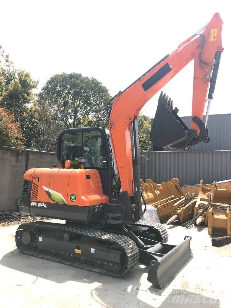 Doosan DX 60 Minikoparki