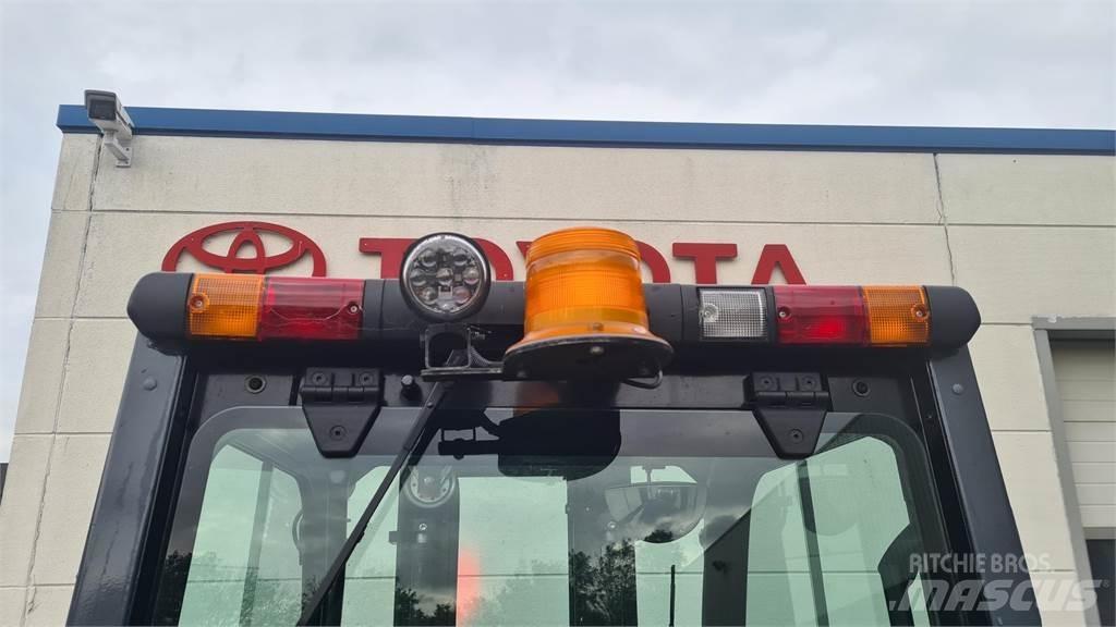 Toyota 02-8FGF25 Wózki LPG