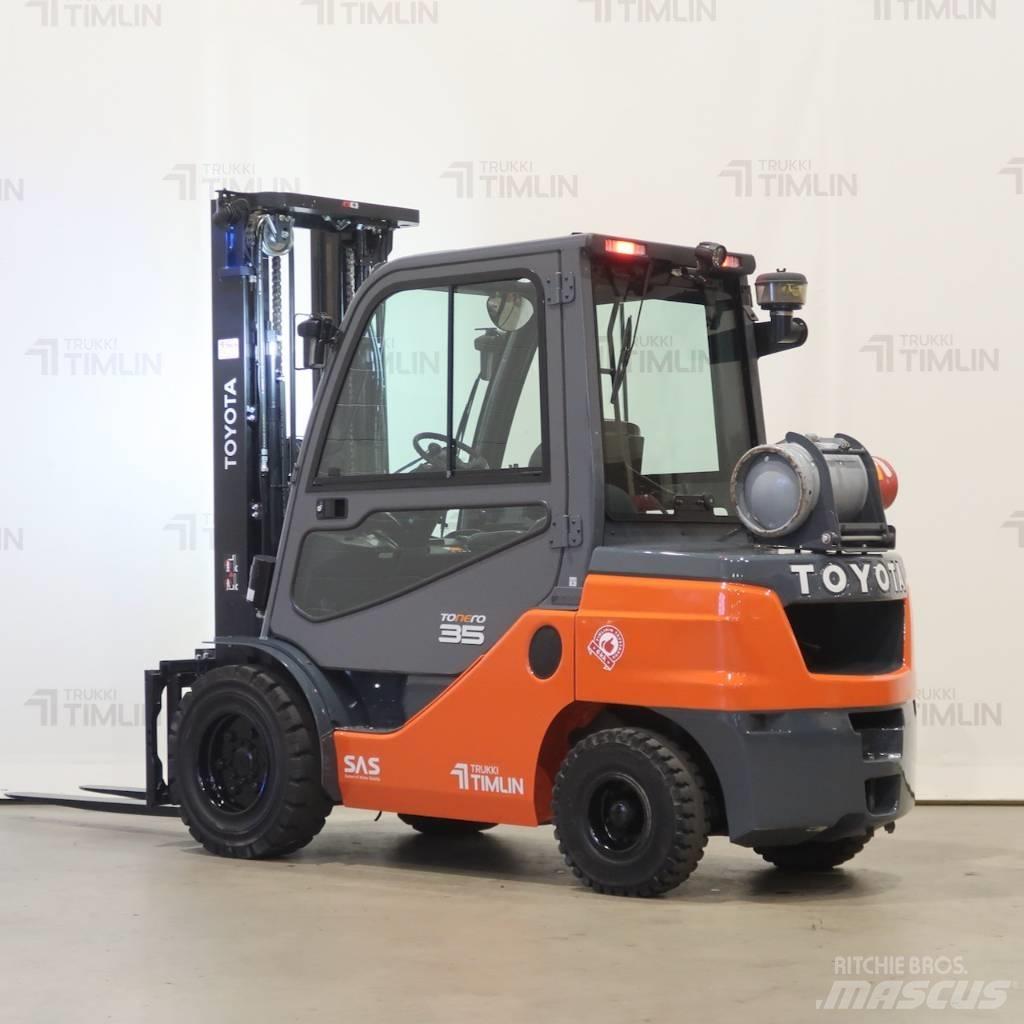 Toyota 02-8FGJF35 Wózki LPG