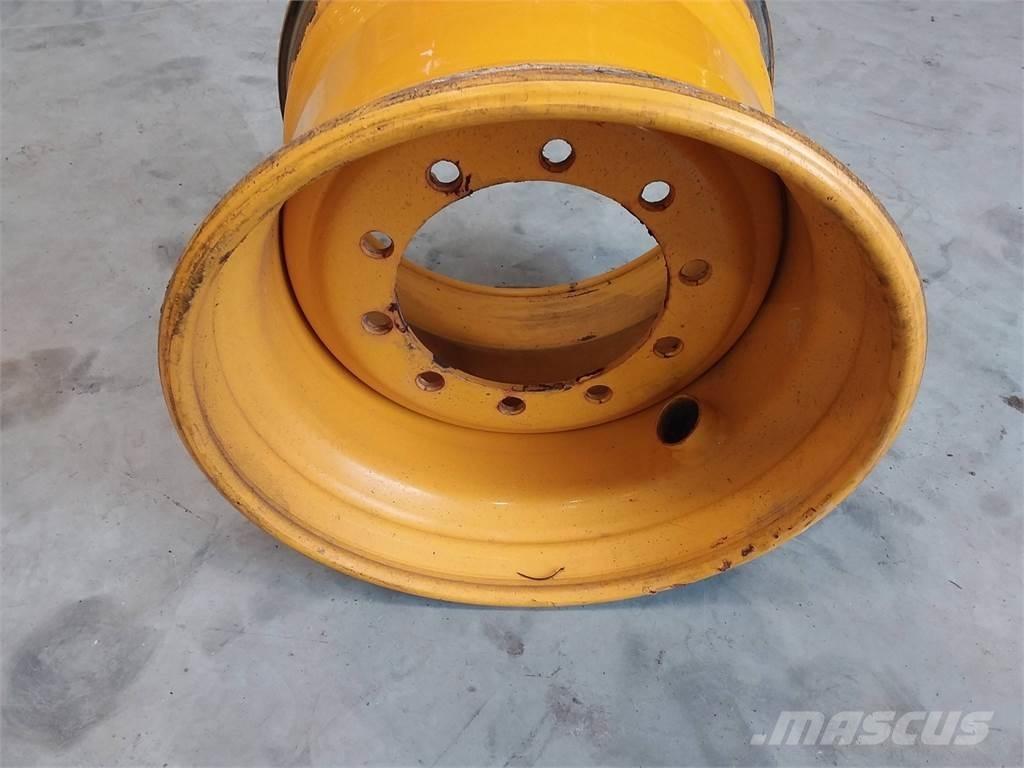 Rottne H11 20x24,5 Opony, koła i felgi