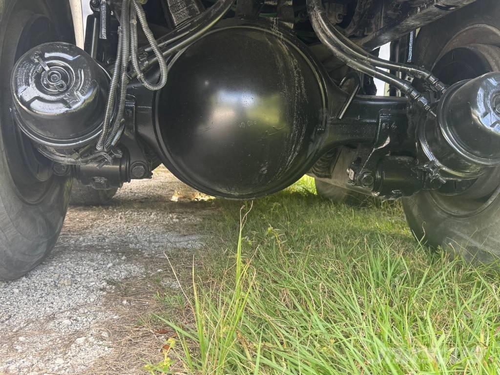 Freightliner M2 Kombi / koparki ssące