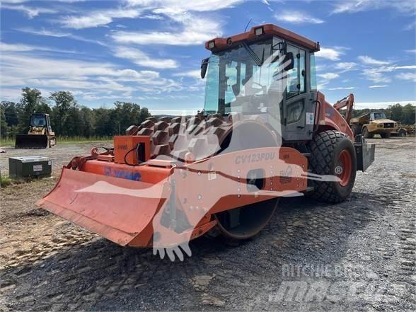 XCMG CV123PDU Walce jednobębnowe