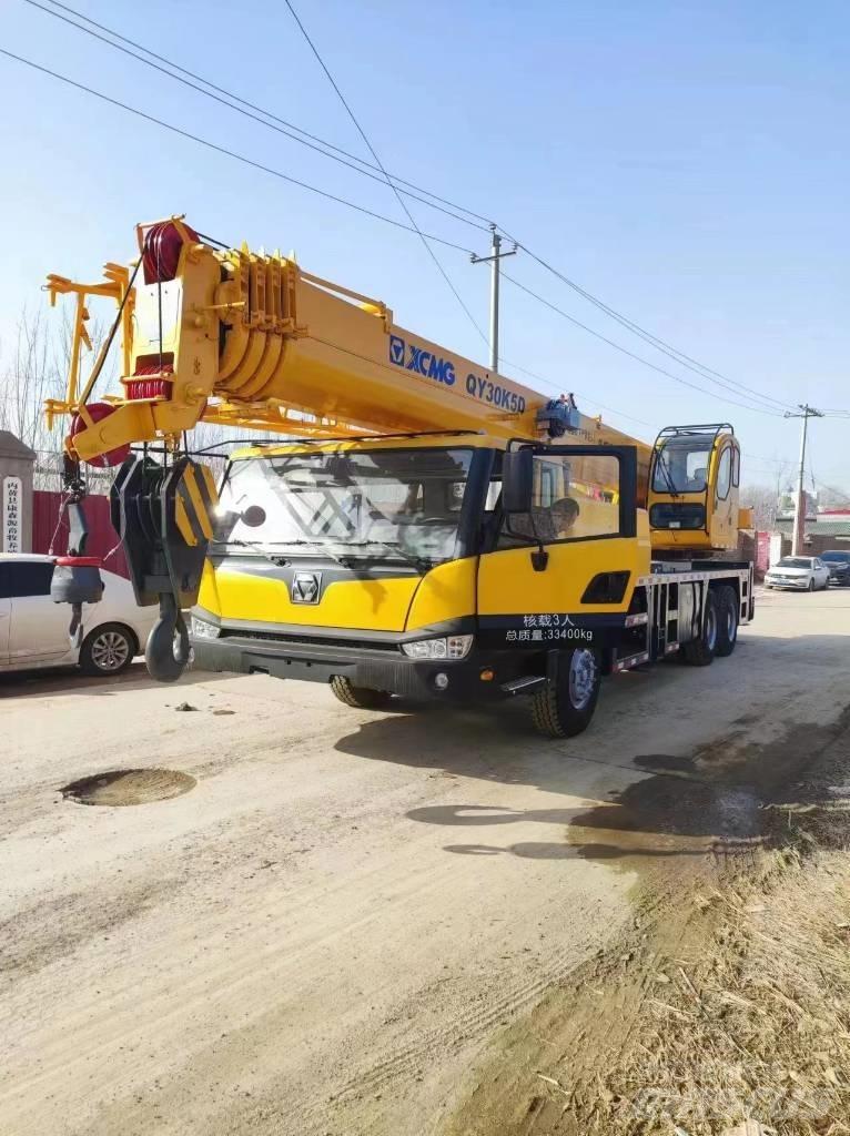 XCMG QY30T Żurawie szosowo-terenowe