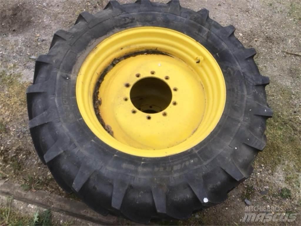 Michelin 420/85R34 Opony, koła i felgi