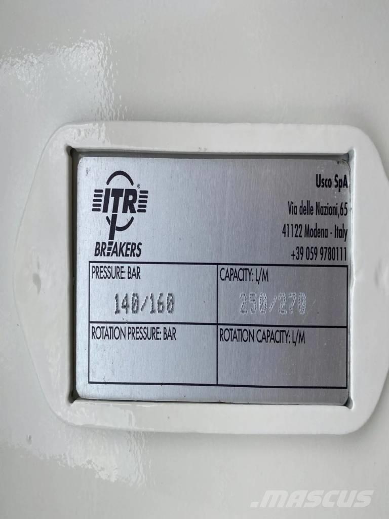  ITR UNH150 Młoty hydrauliczne