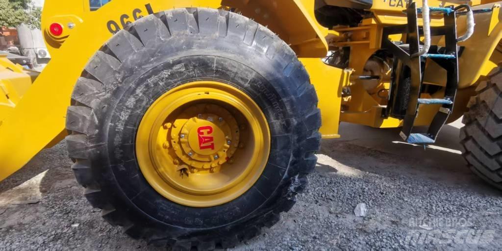 CAT 966 L Ładowarki kołowe