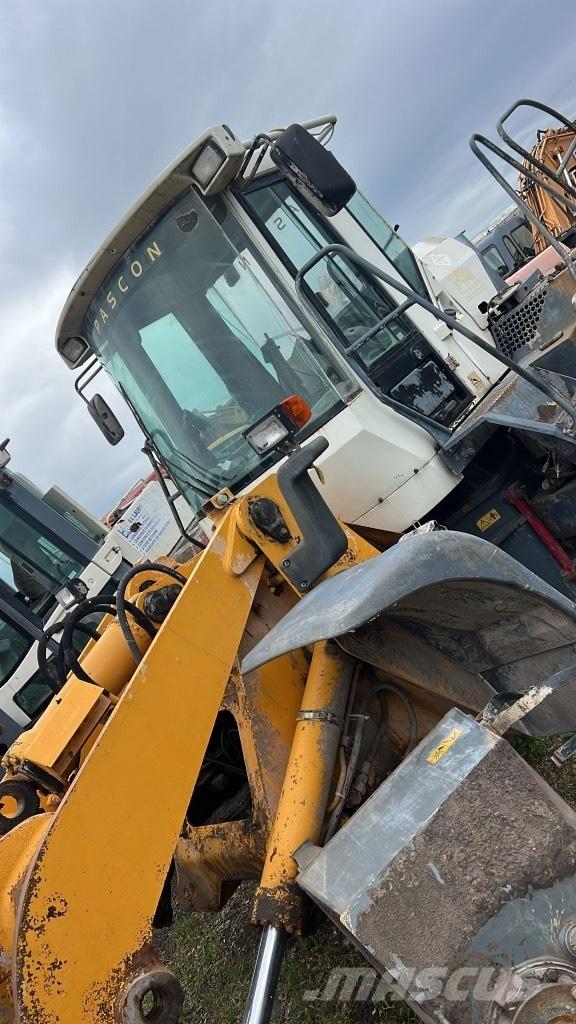 Liebherr L 514 Ramy i zawieszenie