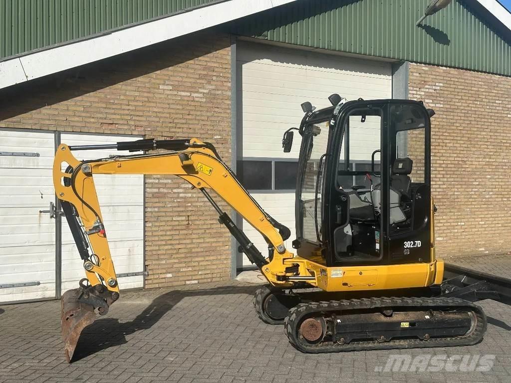 CAT 302.7D Minikoparki
