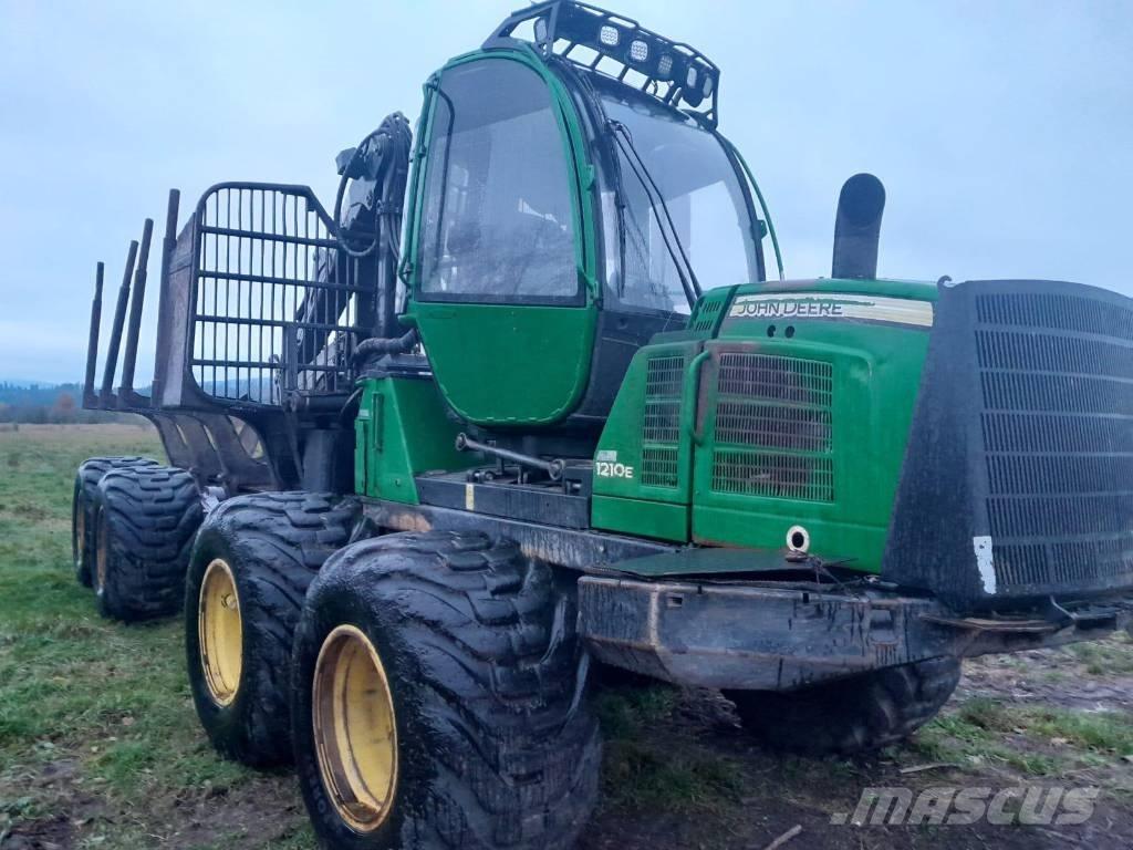 John Deere 1210 E Forwardery