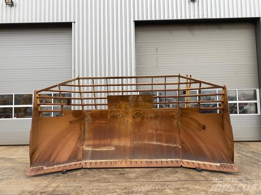 CAT D9U Blade Lemiesze