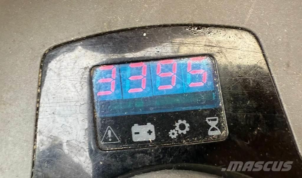 BT SWE200D Wózki widłowe unoszące z dyszlem
