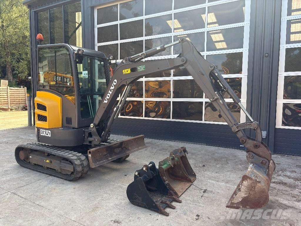 Volvo ECR 25 D Minikoparki