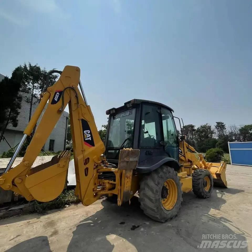 CAT 420 F Koparko-ładowarki