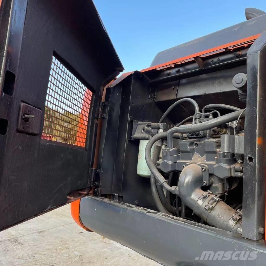 Hitachi ZX200 Koparki gąsienicowe