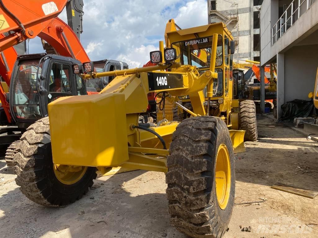 CAT 140 G Równiarki