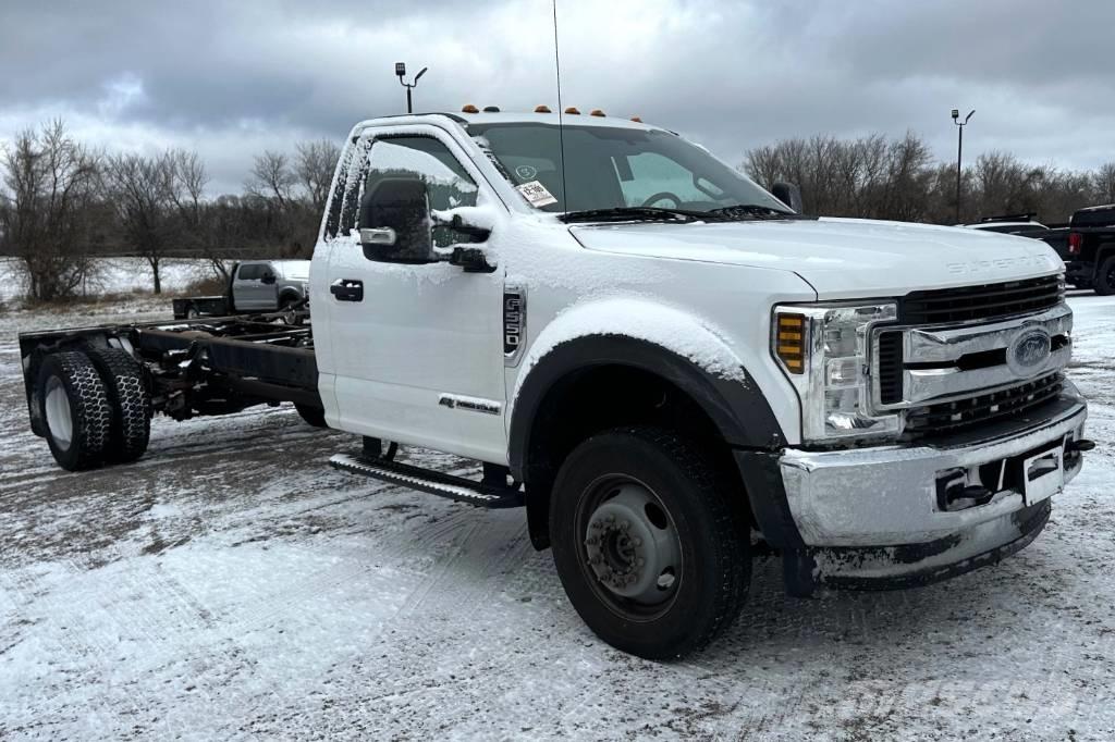 Ford F 550 XLT SD Pojazdy pod zabudowę