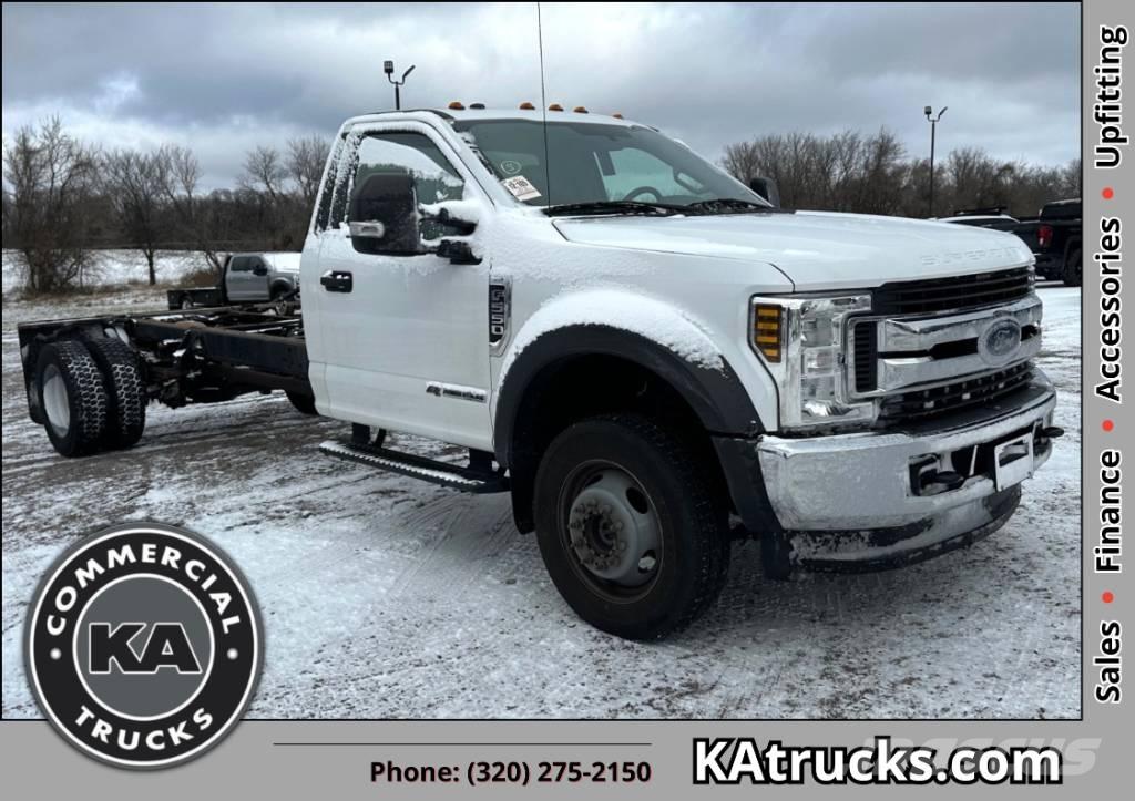 Ford F 550 XLT SD Pojazdy pod zabudowę