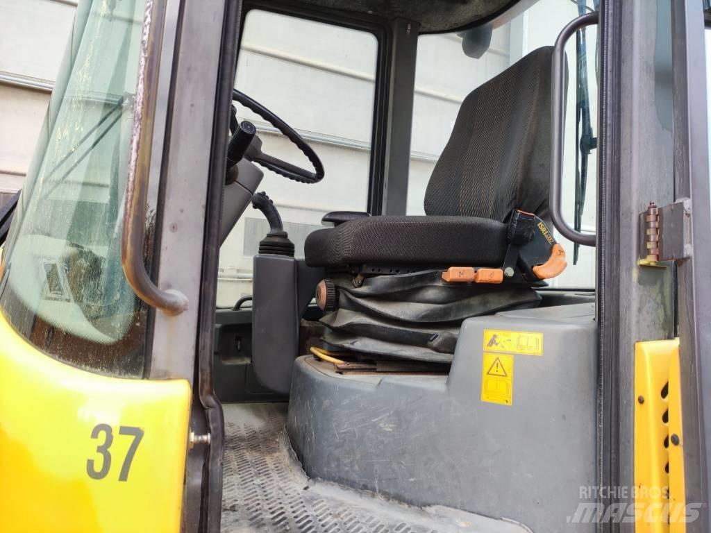 Volvo L 30 B Ładowarki kołowe