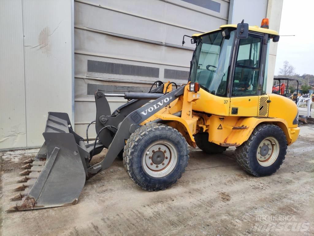 Volvo L 30 B Ładowarki kołowe