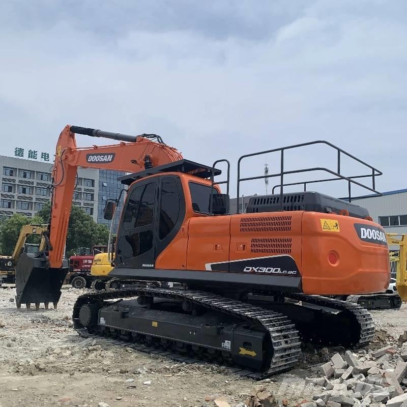 Doosan DX 300 Koparki gąsienicowe