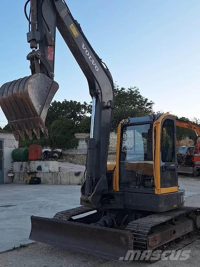 Volvo ECR88PLUS Midikoparki  7t - 12t