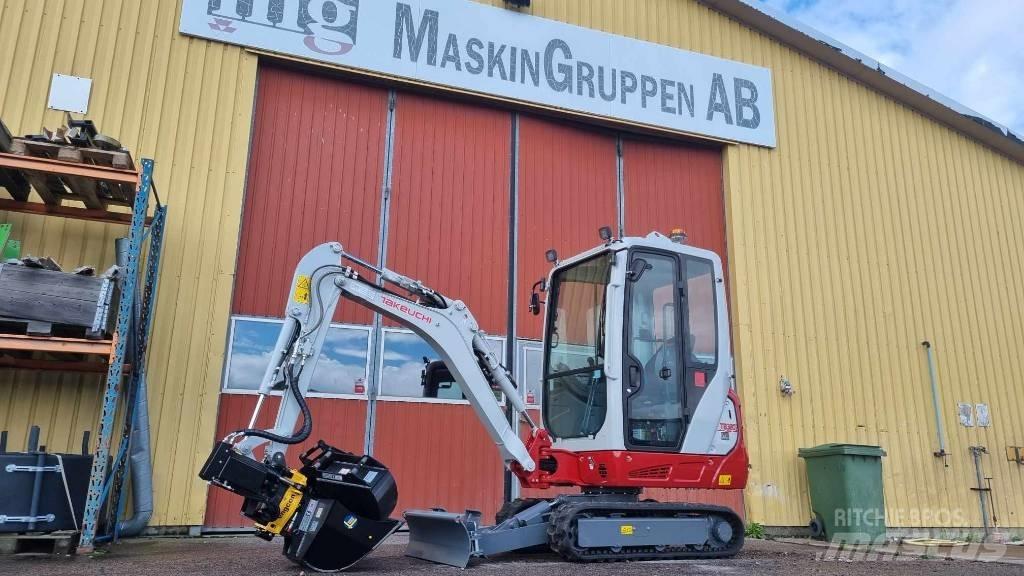 Takeuchi TB 320 Minikoparki