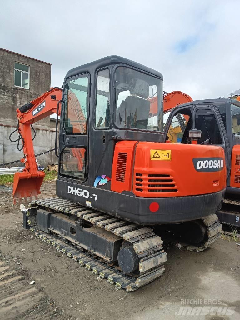 Doosan DH 60 Minikoparki