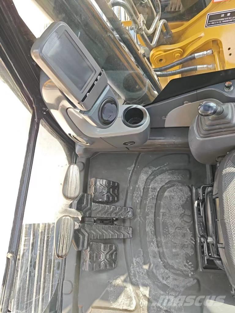 CAT 320 D2 Koparki gąsienicowe