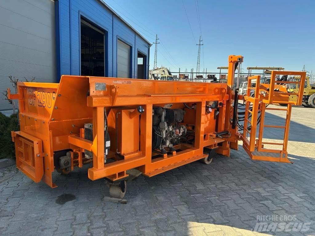 Strassmayr BF 290 Rozściełacze do asfaltu