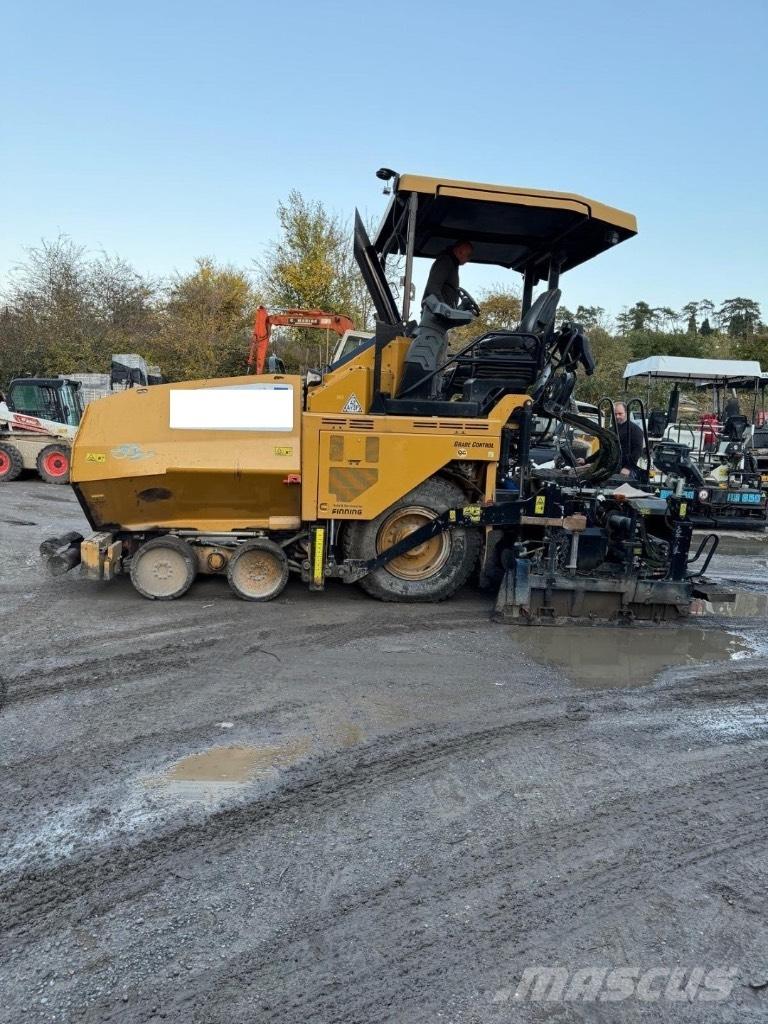 CAT AP 500 F Rozściełacze do asfaltu